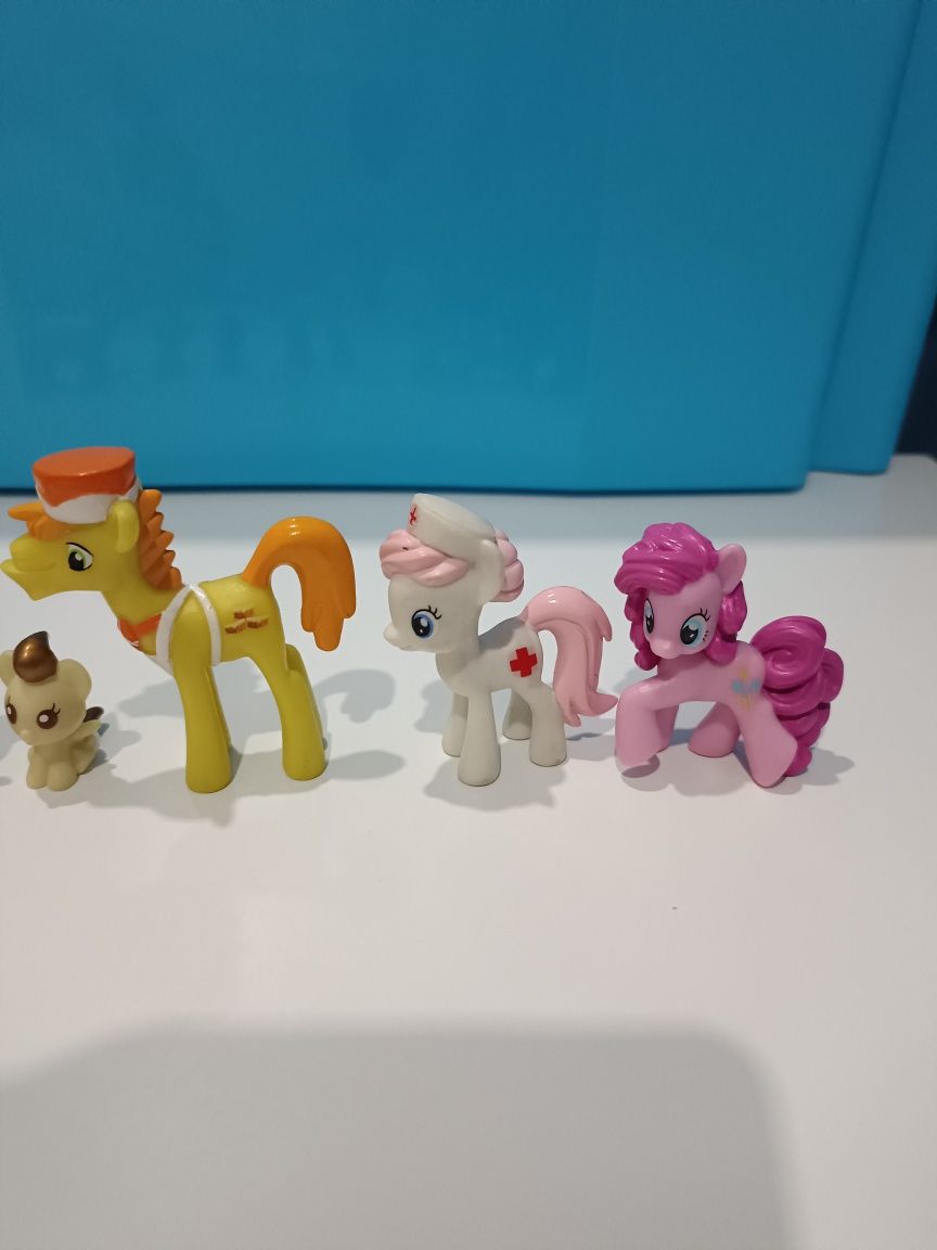 Kompletny zestaw My Little Pony Rodzina Cake Hasbro