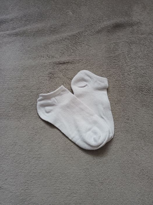 Nowe skarpetki stopki białe krótkie sportowe 35-38