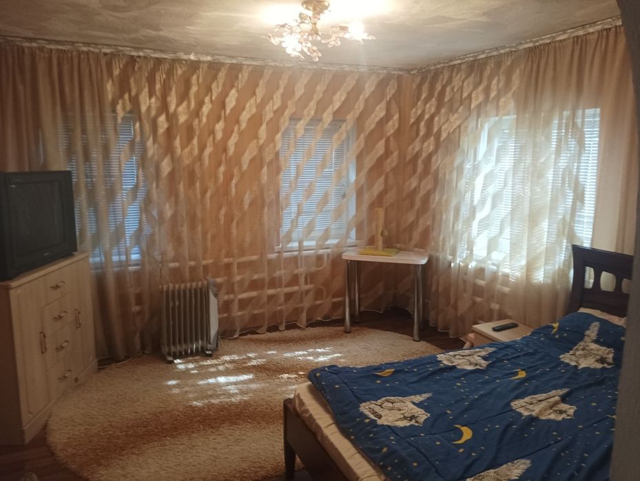 Продам два дома на участке