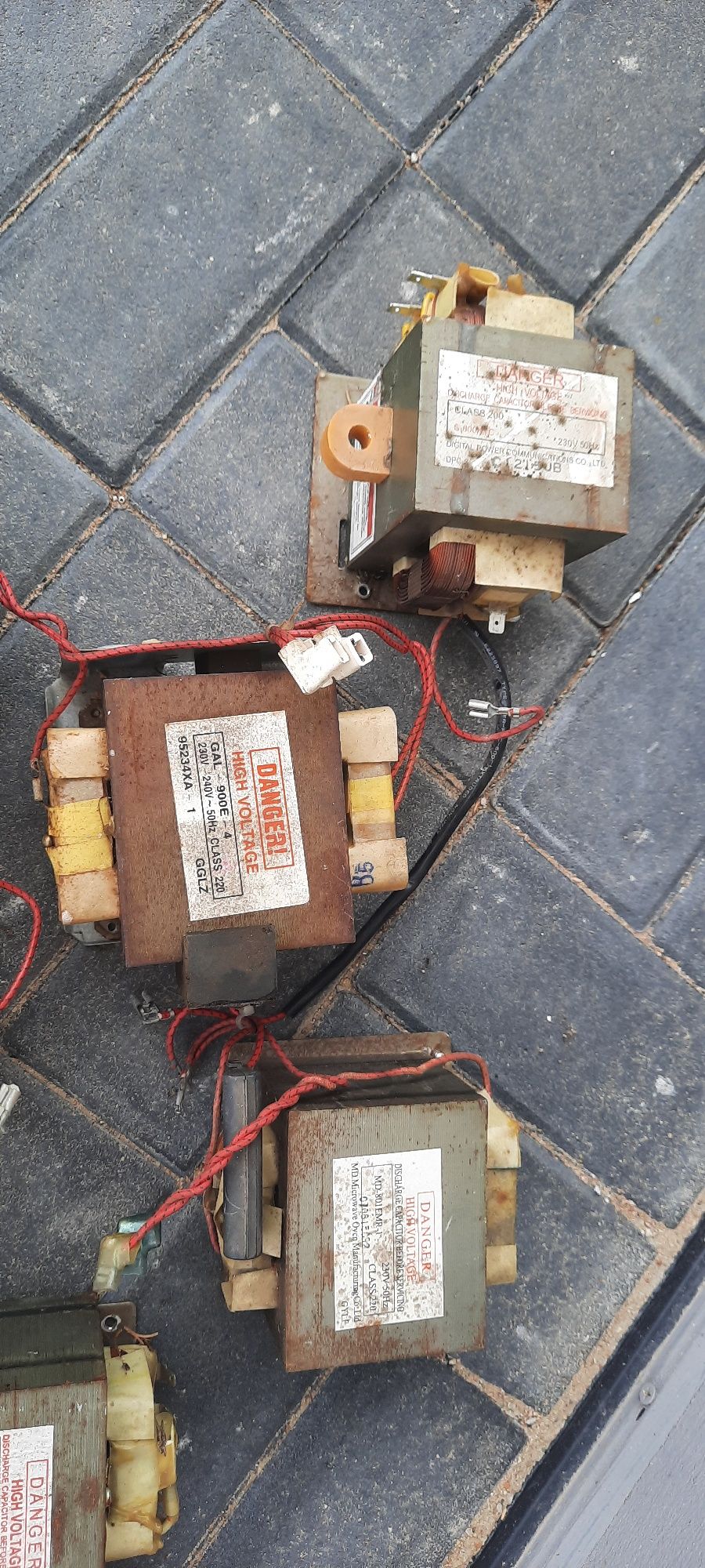 Transformator od mikrofali