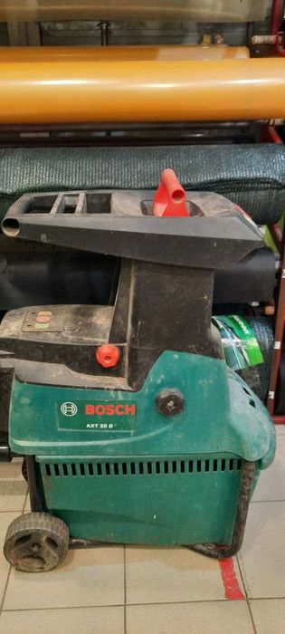 Измельчитель веток Bosch AXT 25 D б/у