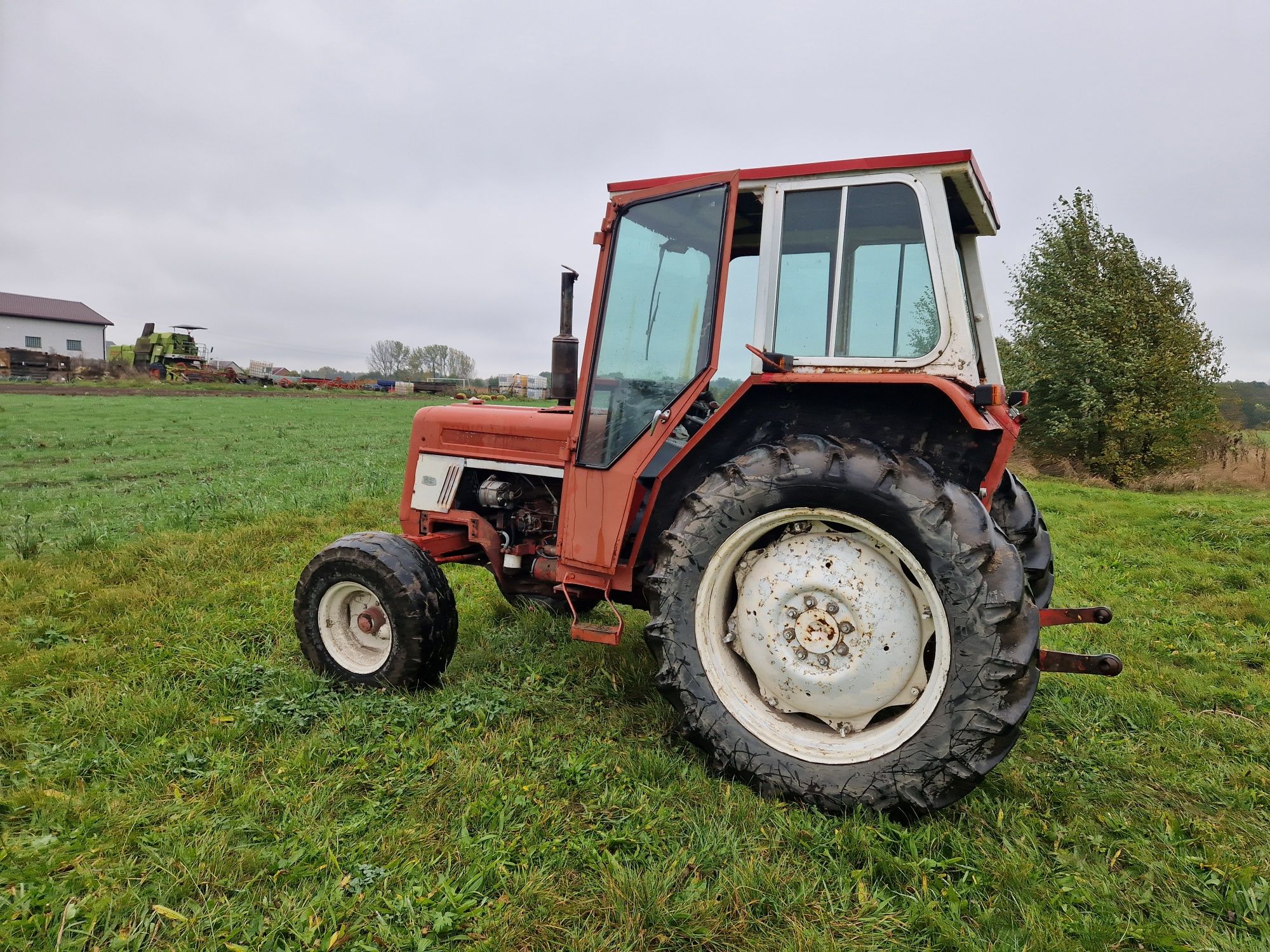 Ciągnik rolniczy CASE INTERNATIONAL 454 (nie ursus mf t-25)