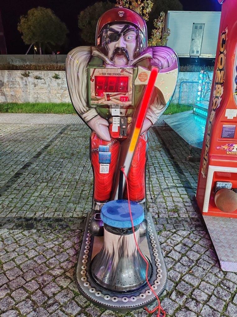 Máquinas de medição de força