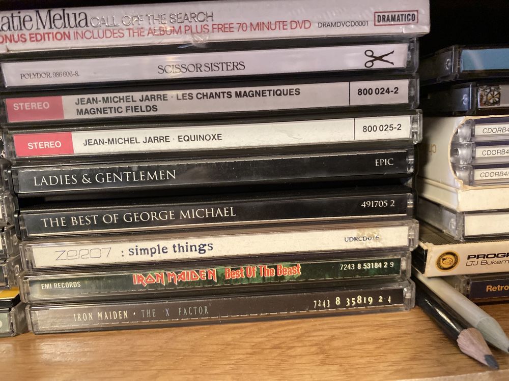 Cds diversos George Michael - chill out - etc