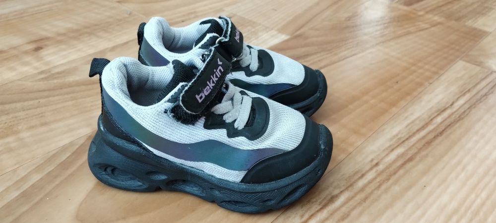 Adidasy dla dziewczynki bekkin 23