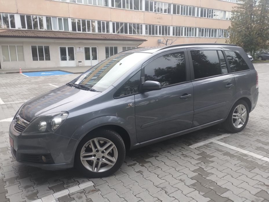 Продаж Opel Zafira