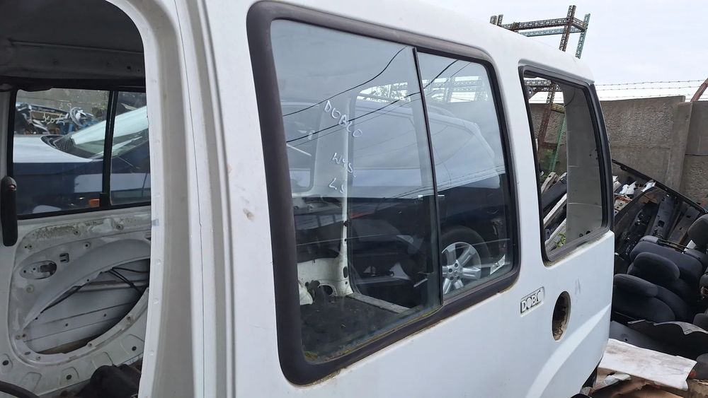 SZYBA KAROSERYJNA LEWA ODSUWANA DOBLO I LIFT