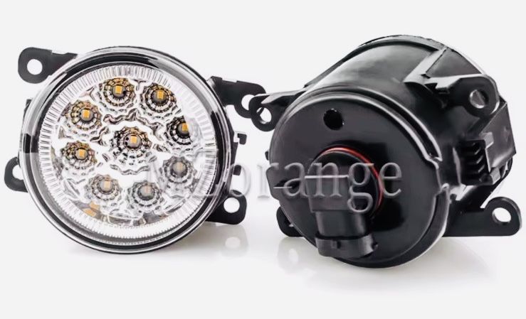 Противотуманка птф Mitsubishi Outlander Pajero Grandis GalantВантажіво