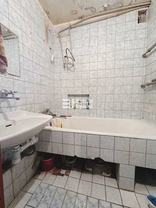 Здам 2 кімн. квартиру на вул. Ахсарова, 20.