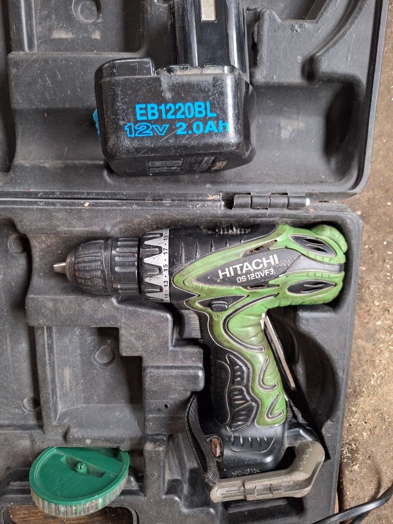 Wkrętarka akumulatorowa hitachi 12V