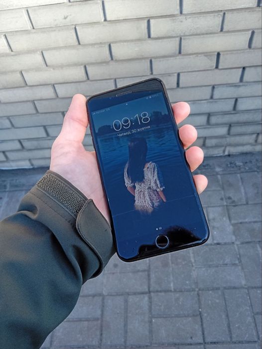 iPhone 7+ як новий