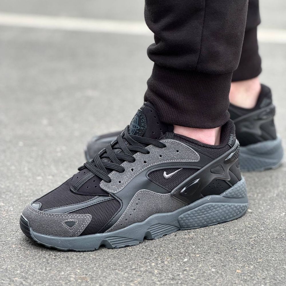 Чоловічій Кросівки Найк чорні NIKE black fantom 40-44 рм.