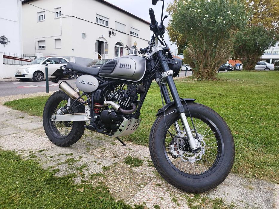 Bullit hero 125 em excelente estado