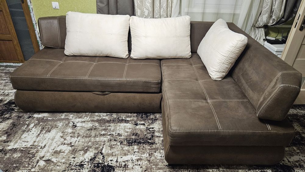 Продам кутовий диван