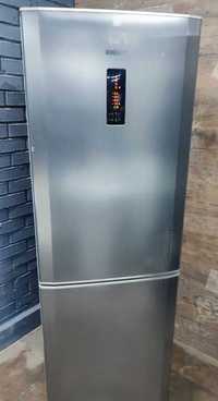 Двокамерний холодильник  б/в  ВЕКО MCNA366i. No Frost. Відмінний стан.