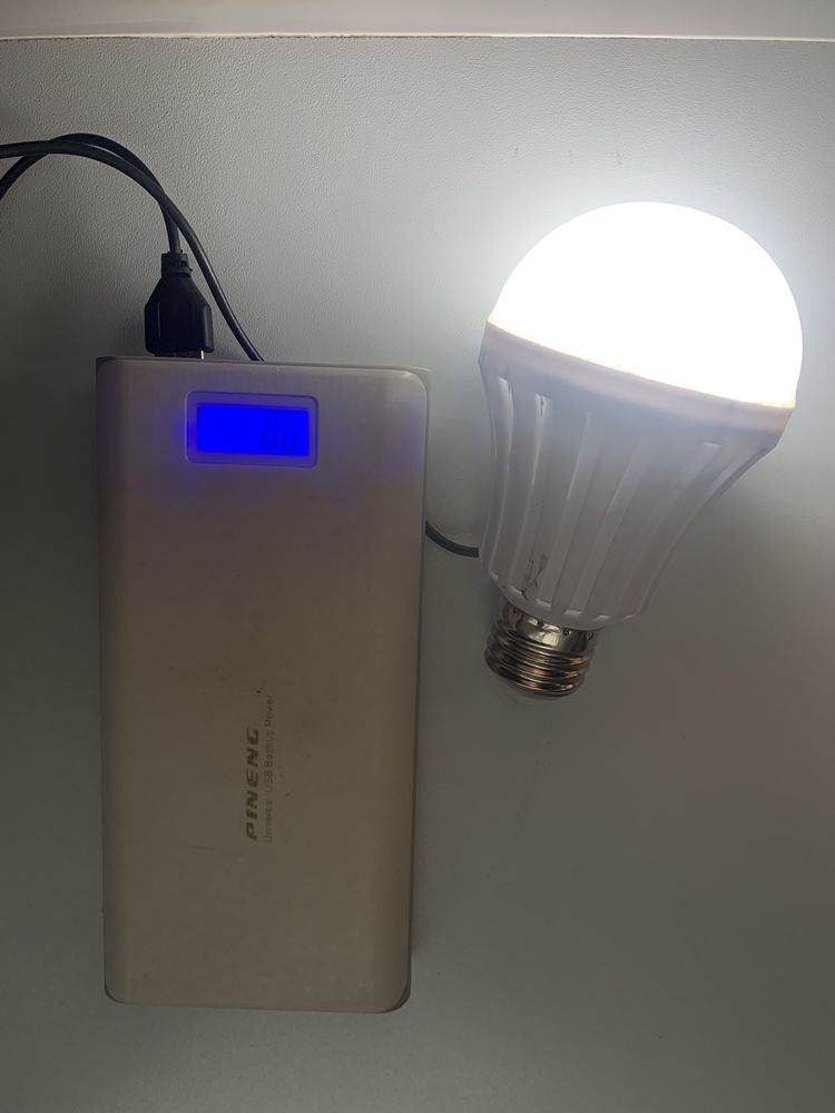 Аварийная светодеодная  лампочка PowerBank USB + 220W E27 LED