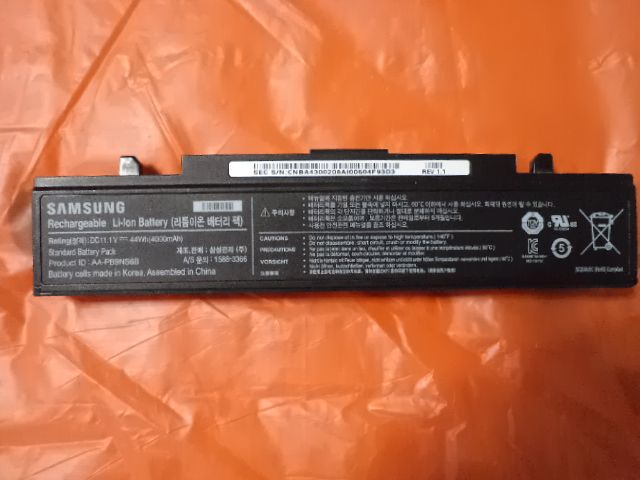 аккумуляторы 2шт б/у для ноутбука Samsung R728