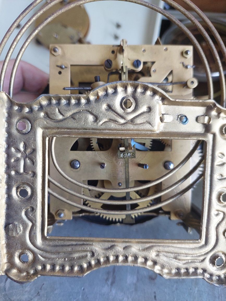 Mechanizm do zegara wiszacego