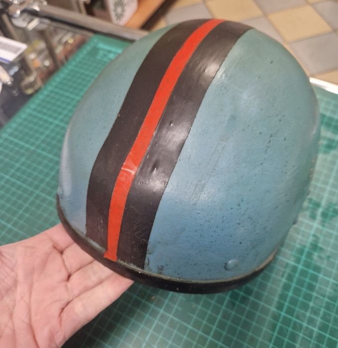 Stary kask orzeszek antyk PRL