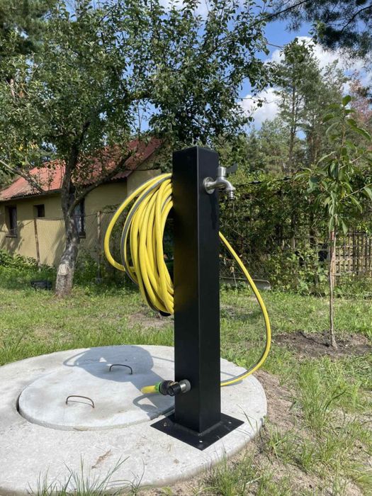 Садова колонка з тримачем для шлангу