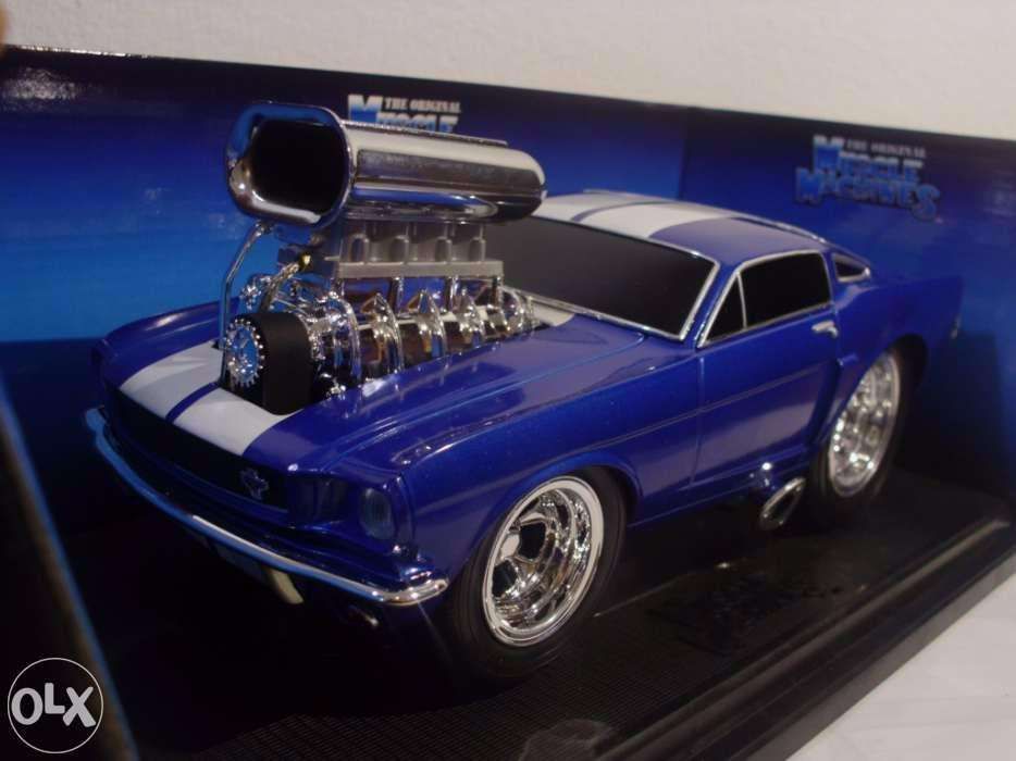 1/18 Mustang 1966 Extreme tuning Muscle Machines - NOVO