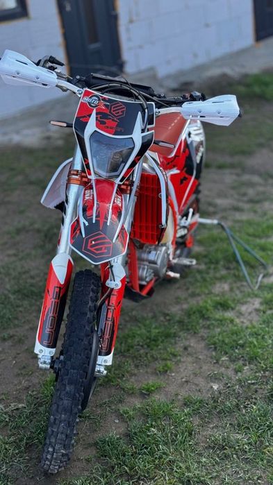 Мотоцикл Gnx300 2025 рік