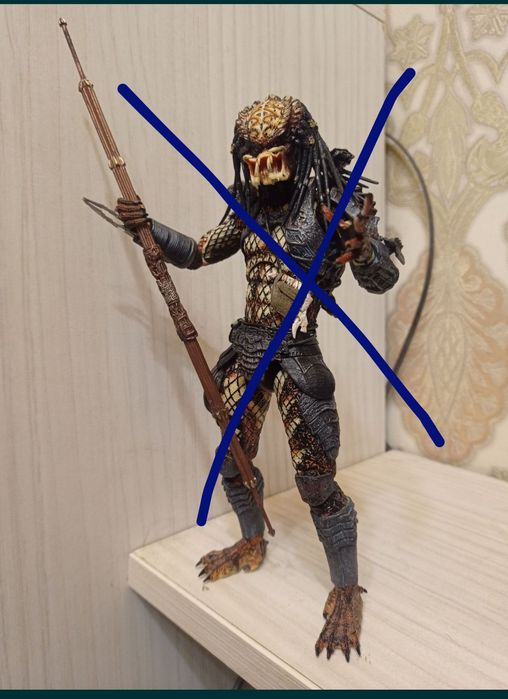 Коллекционные фигурки хищник