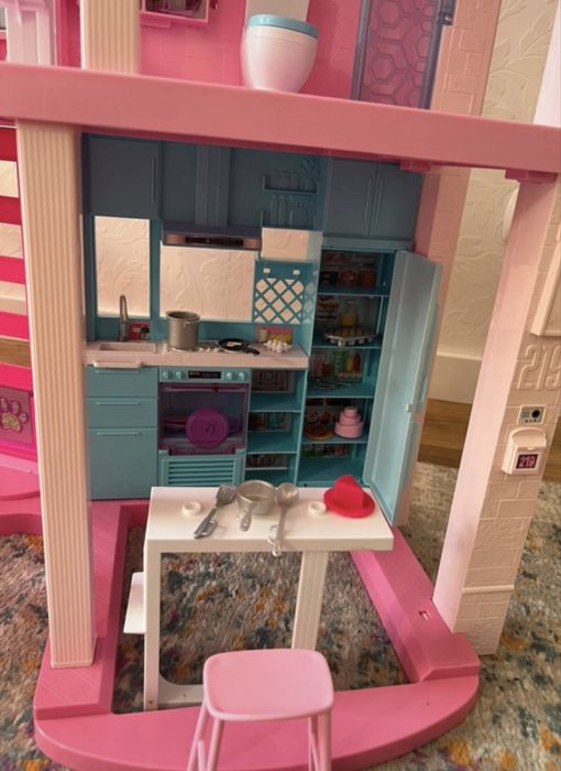 Duży domek Barbie