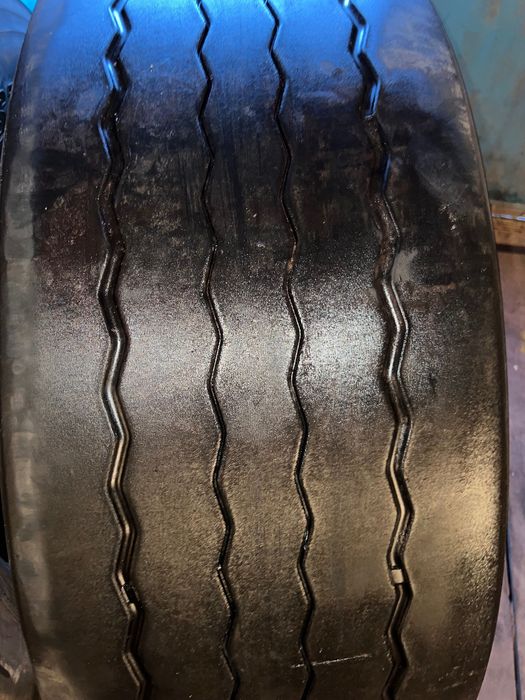 Шина Bridgestone DURAVIS 385.65 R22.5