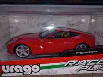 Bburago Ferrari F12 Berlinetta, skala 1:24.