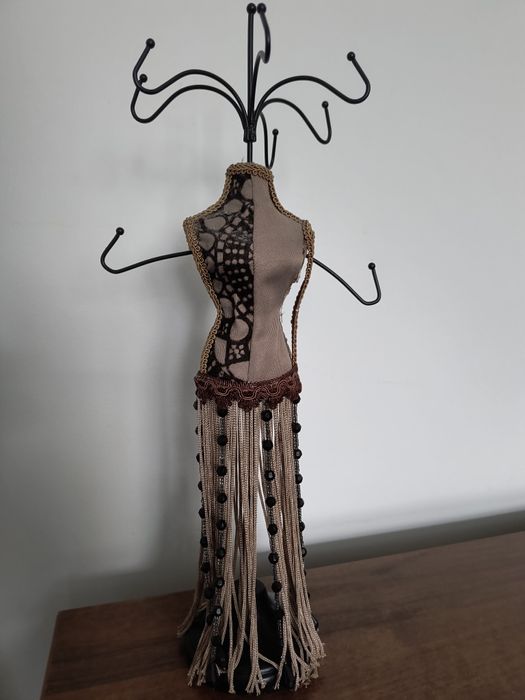 Stojak na biżuterię