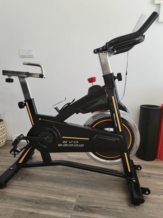 Bicicleta estática BH Evo S2000