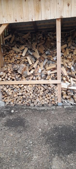 Drewno opałowe sezonowane