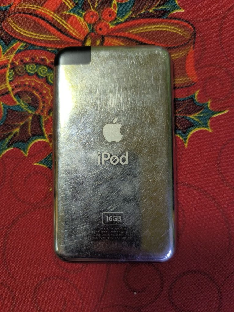 iPod 8/16/64 Gb.