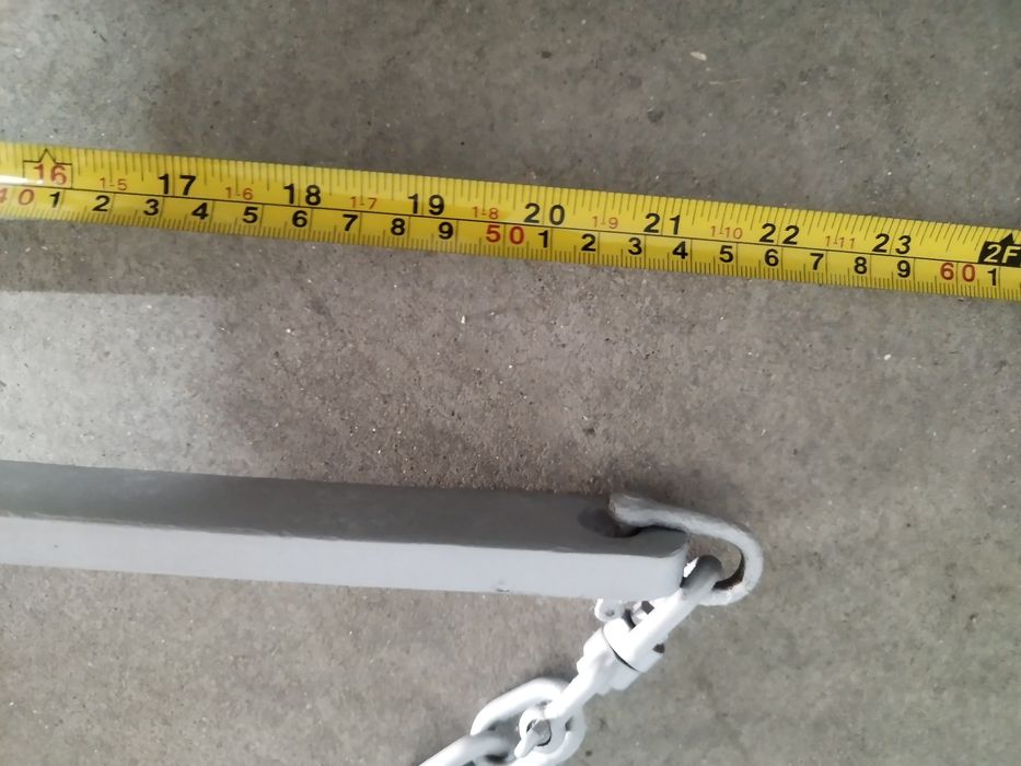 Âncora. Para barco  .Conjunto com corda e corrente