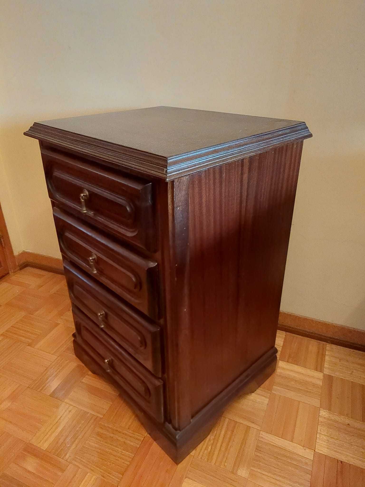 Mobiliário Quarto Duplo (Cama Individual + Mesinha Cabeceira + Cómoda)