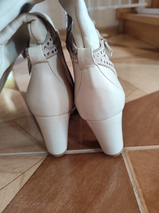 Зимові шкіряні сапожки/ черевики