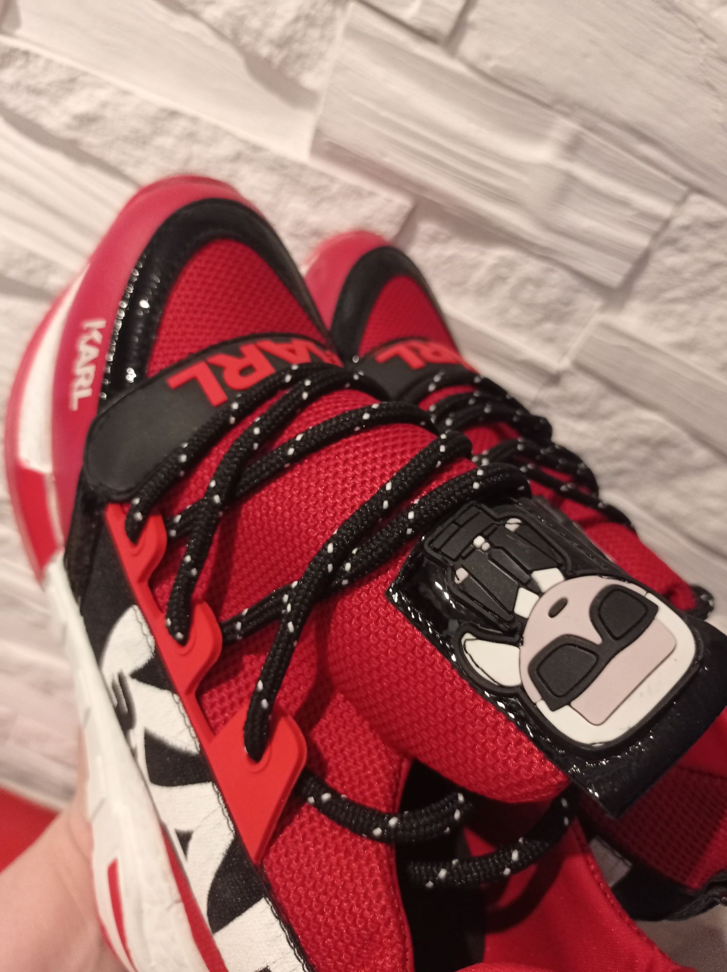 Wyprzedaż Karl Lagerfeld 39 czerwone buty sportowe na podwyzszeniu