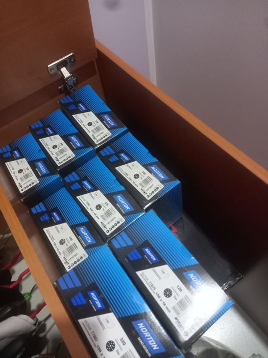 Papiery Norton ceramic