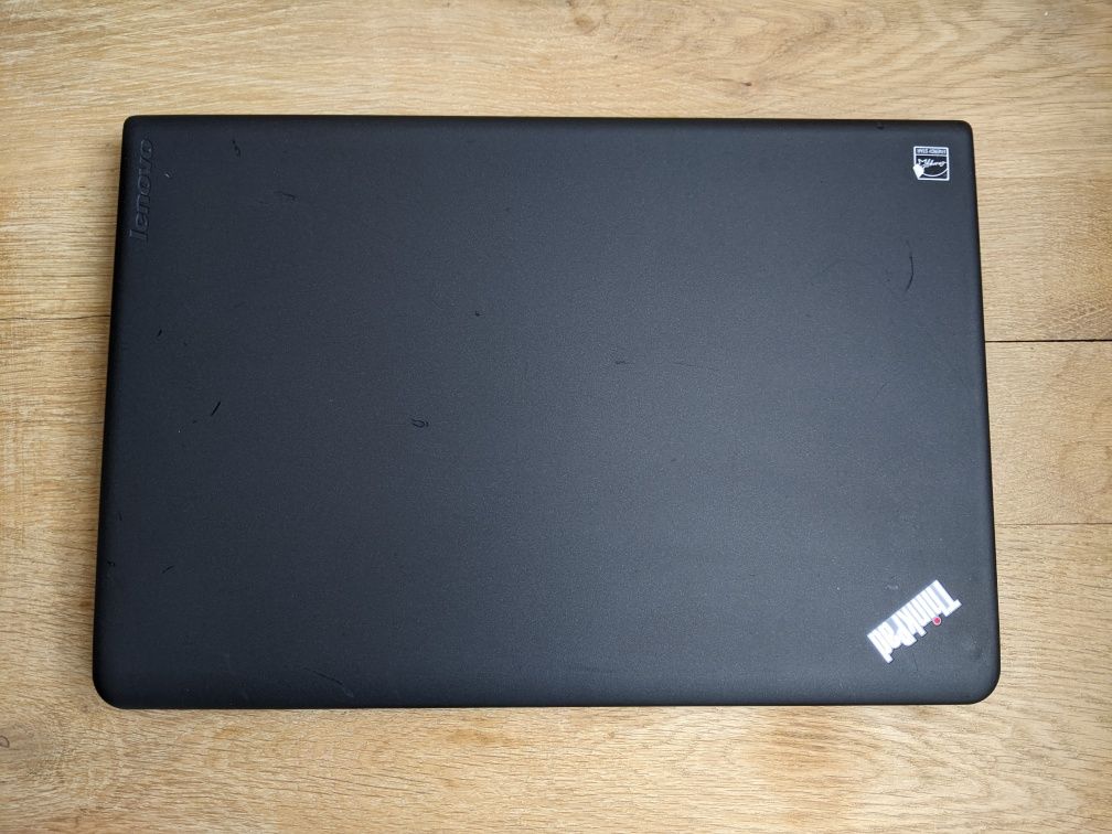 Lenovo ThinkPad e550 / 15.6" / i5-5200u / 8ram / 128ssd