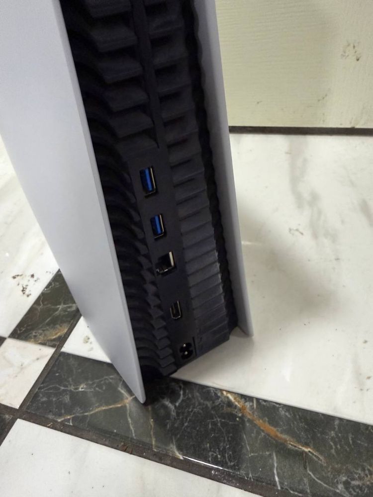 Sony playstation 5 825 gig