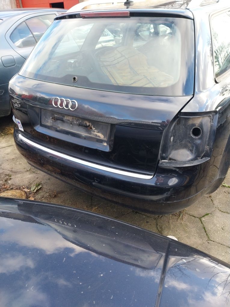 Maska Audi A4 B6 LZ9W