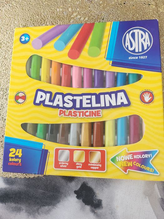 Nowy zestaw plastelin / plastelina 24 kolory
