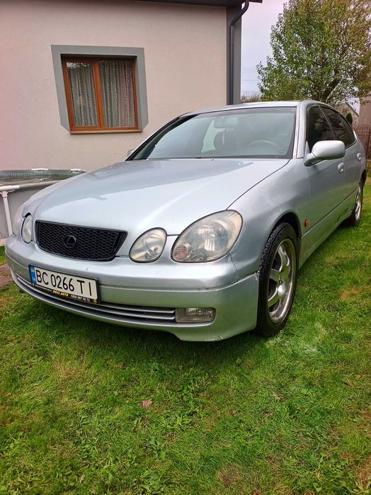 Продам лексус GS300