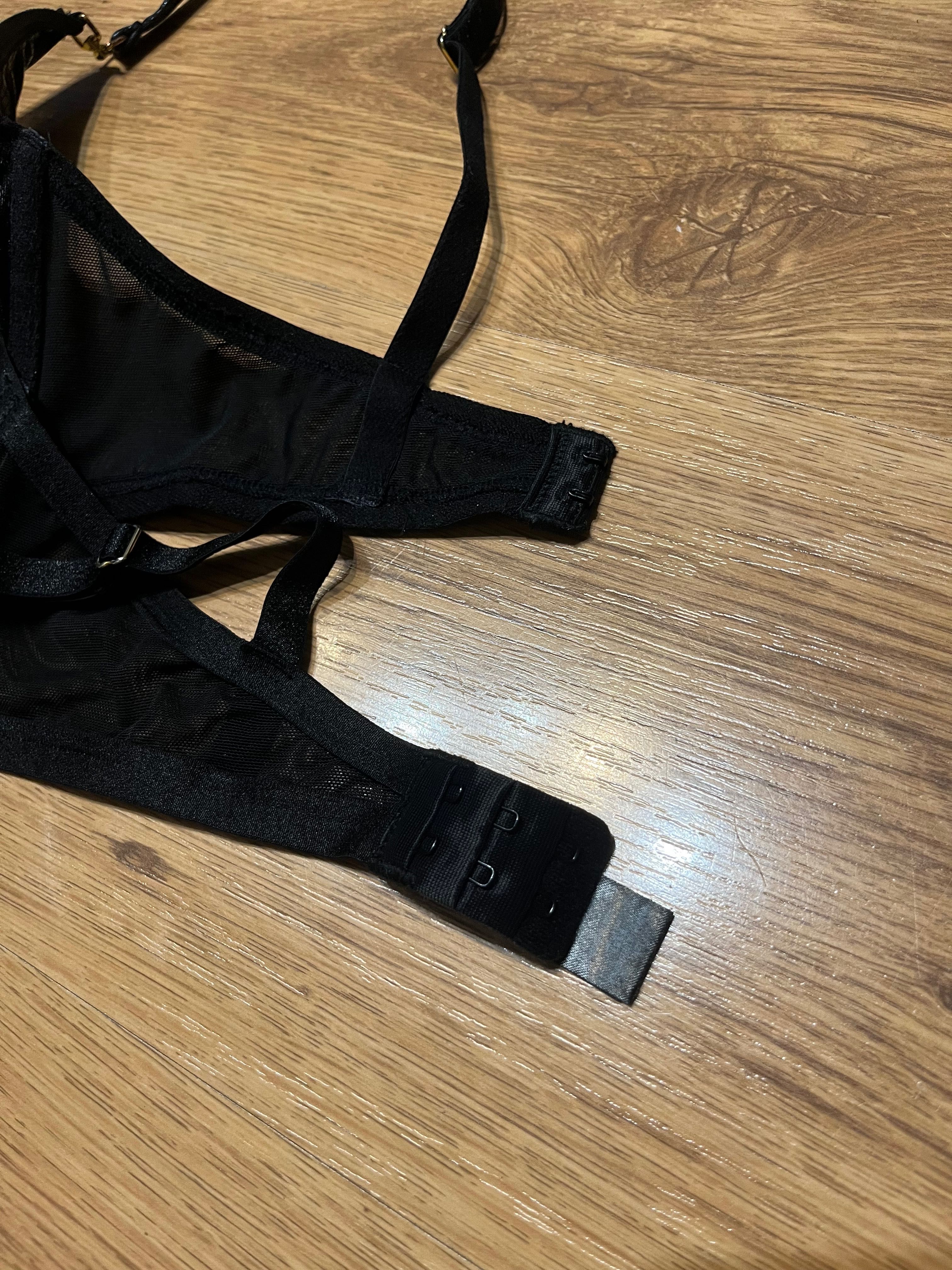 85F Ann Summers sexowny z przezroczystą koronką