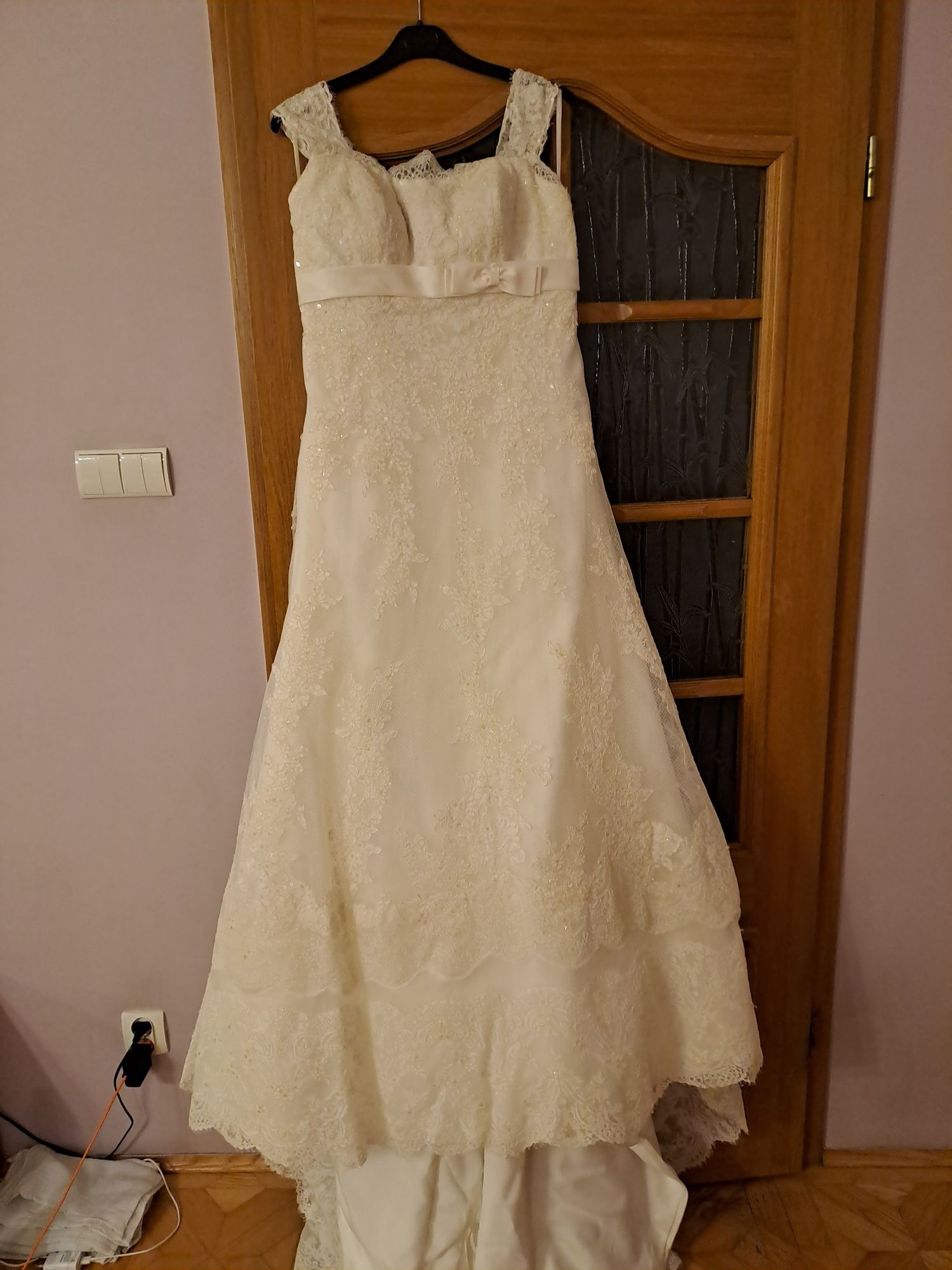 Suknia ślubna r.44 koronkowa Amy Love salon Madonna warszawa
