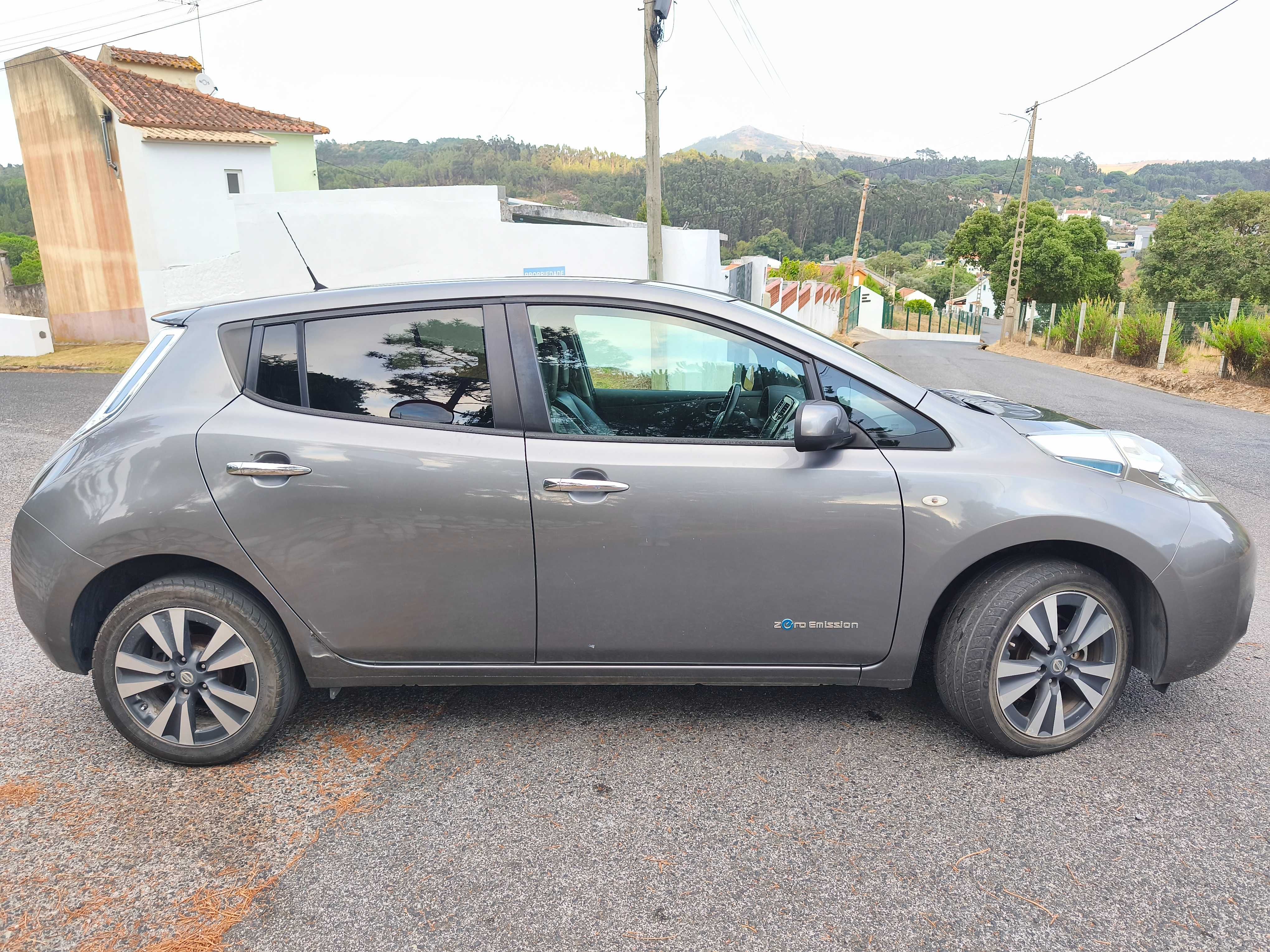 Nissan Leaf Acenta Tecna 30Kw