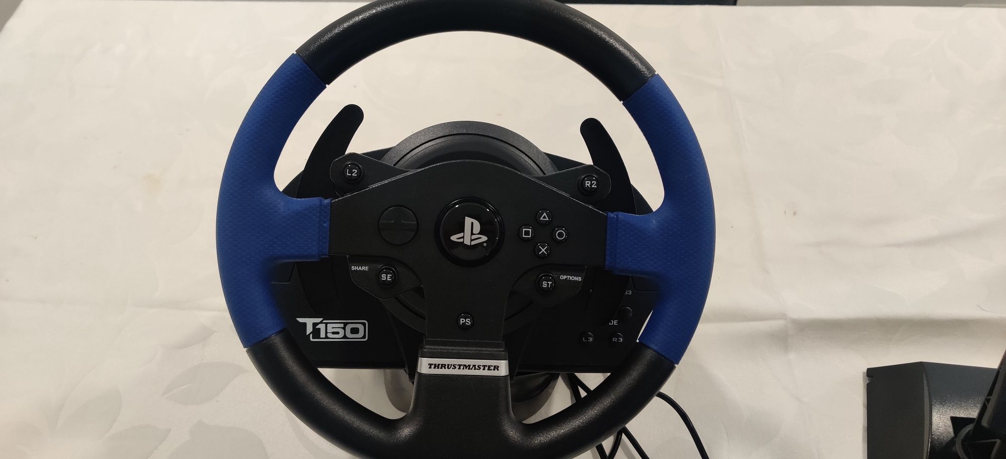Vendo ou troco PS4 com volante e 5 jogos