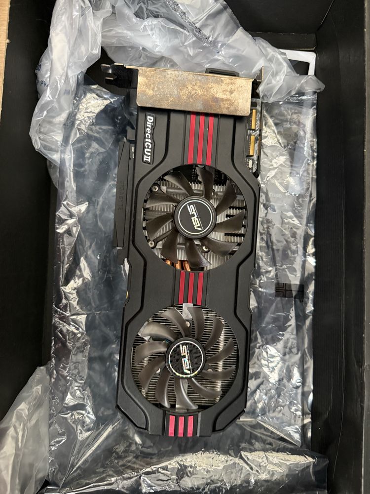 Karta graficzna Asus Radeon HD 6950 1GB GDDR5 – sprawna, retro, DX11