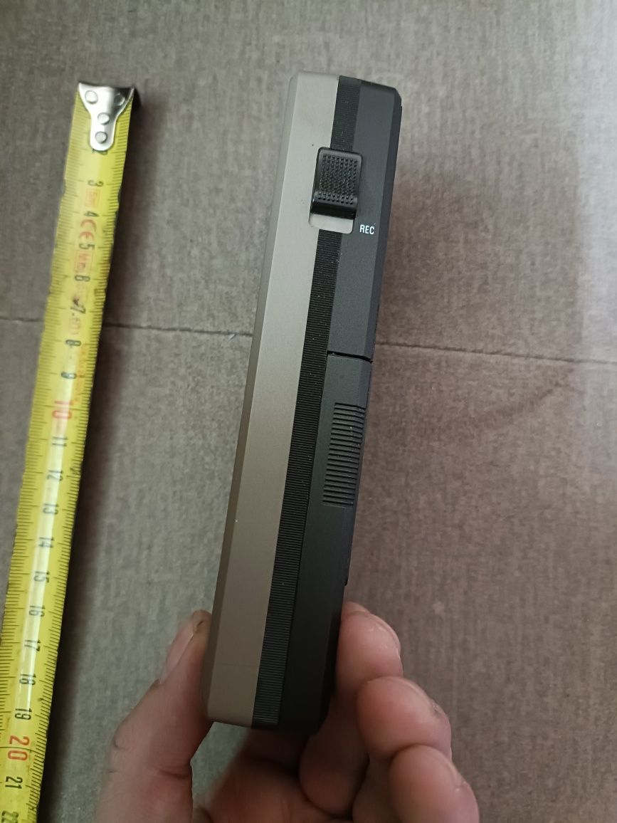 Phillips dyktafon analogowy na kasety PRL DDR
